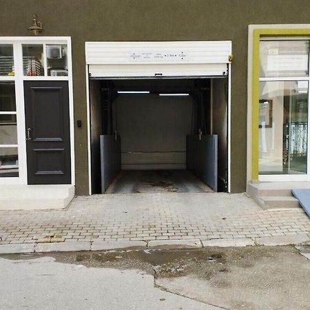 Centar Luxe Apartment Skopje Bagian luar foto